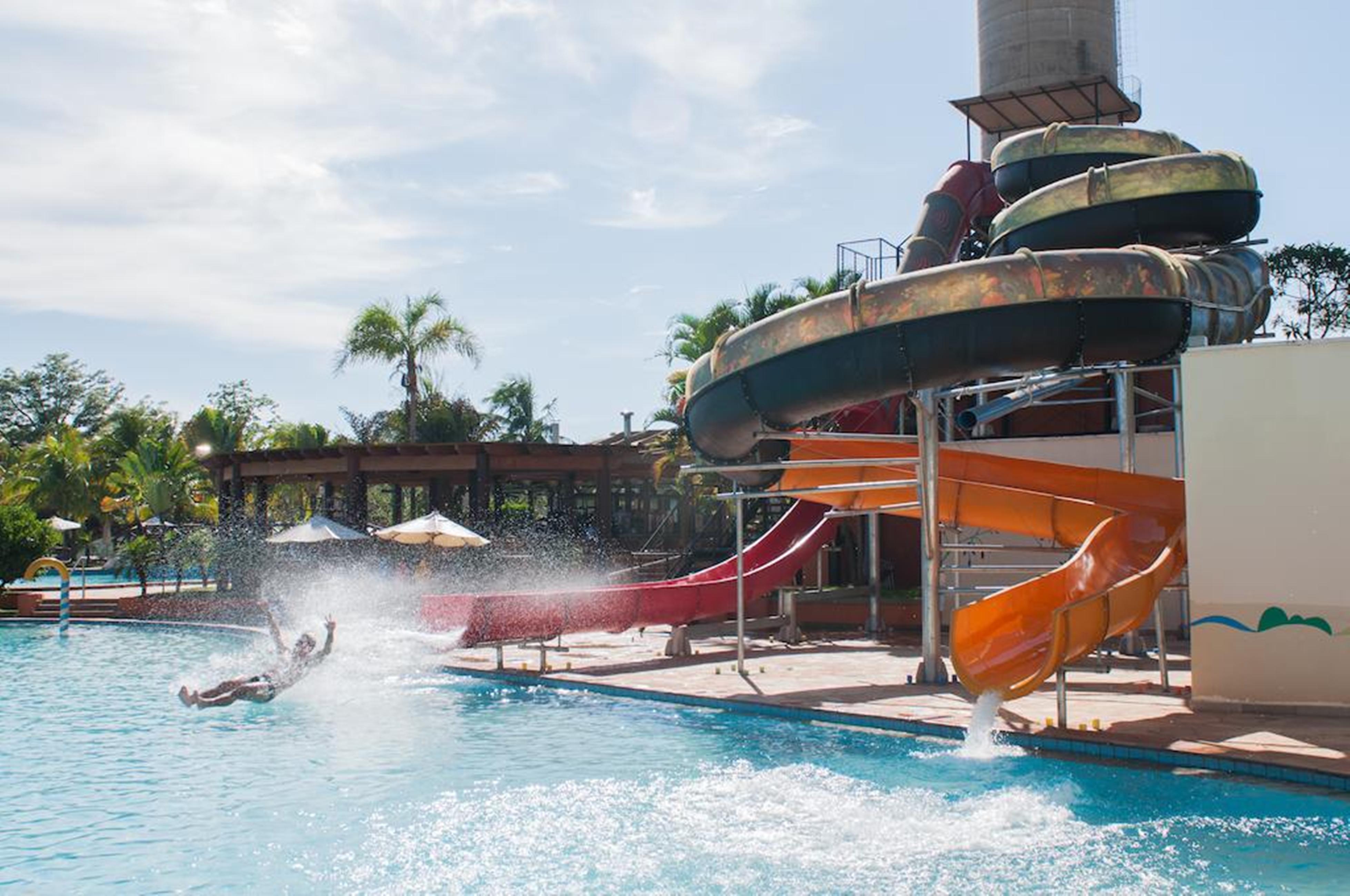 Blue Tree Thermas De Lins Resort Exterior foto Splash Jungle Water Park